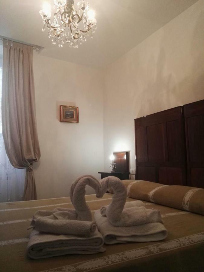 פורטו ונרה Your Home In Le Grazie מראה חיצוני תמונה
