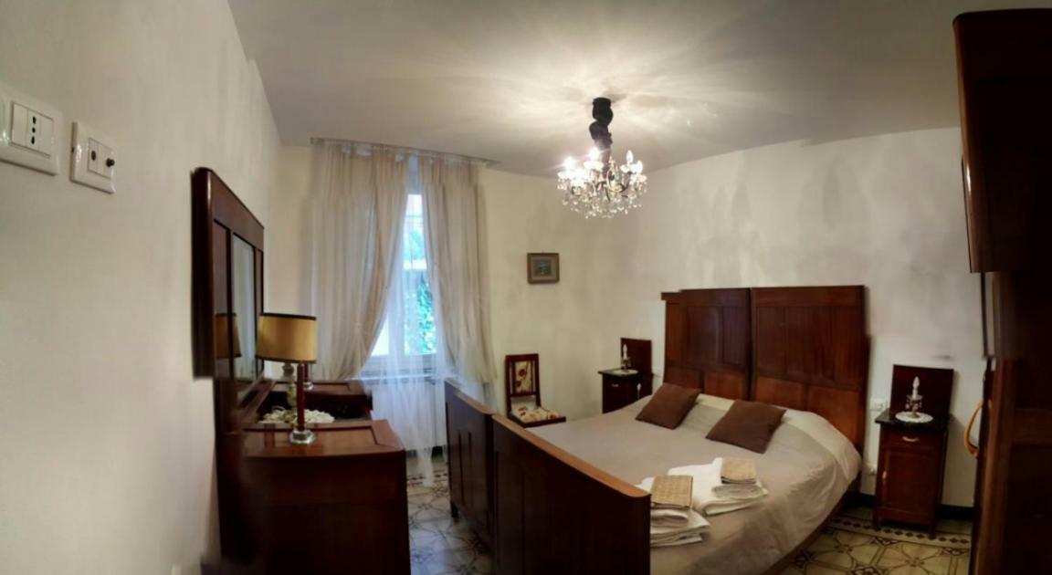 פורטו ונרה Your Home In Le Grazie מראה חיצוני תמונה